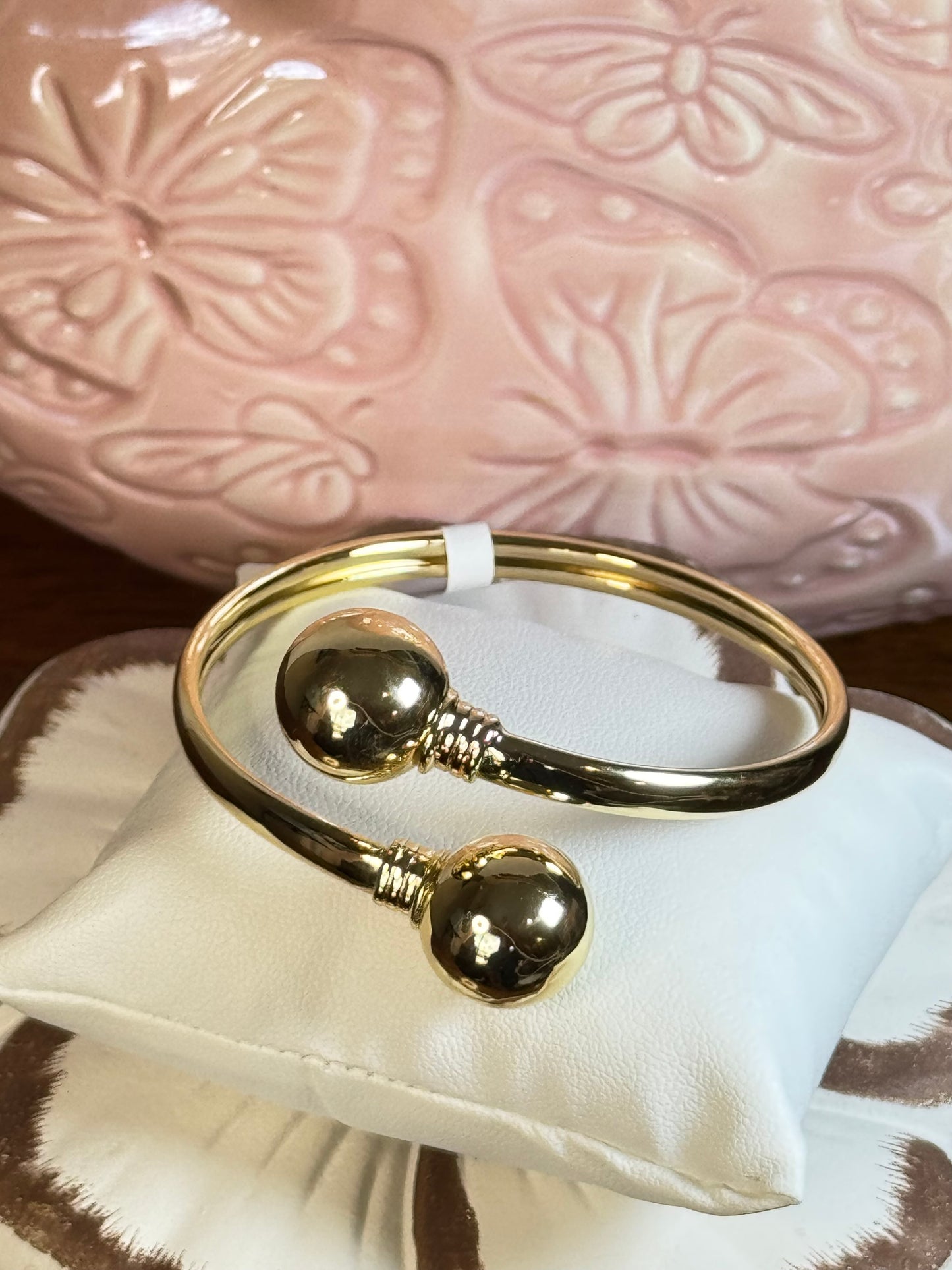 Bangle bracelet