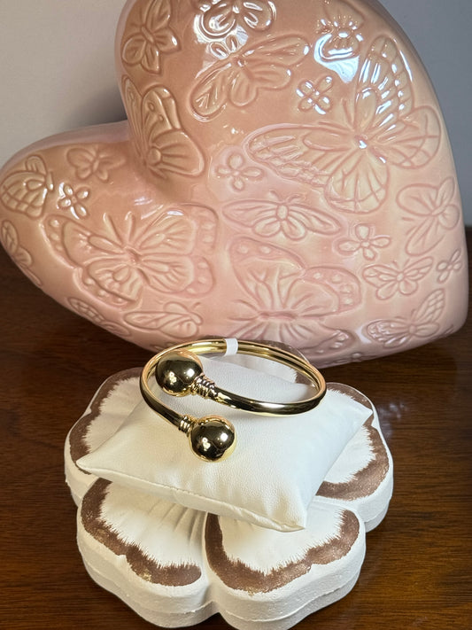 Bangle bracelet