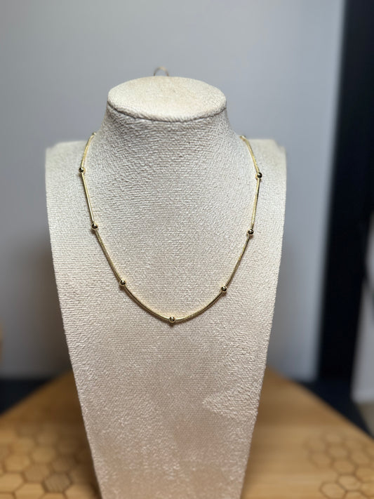 Elegant Beaded Necklace