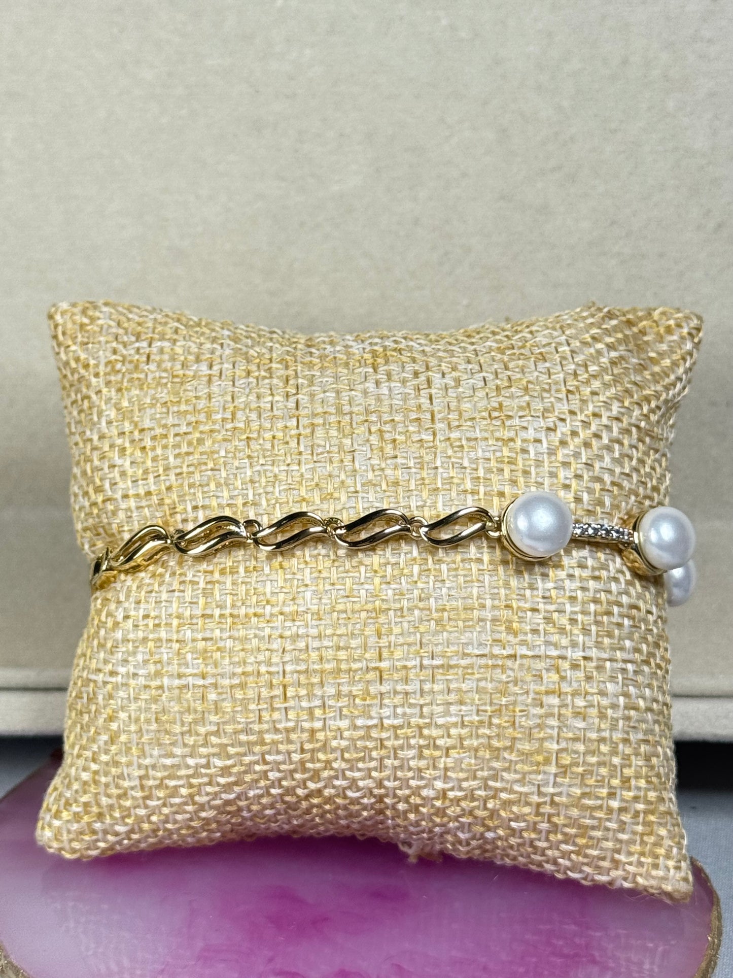 Elegante gold-plated and Pearl Bracelet