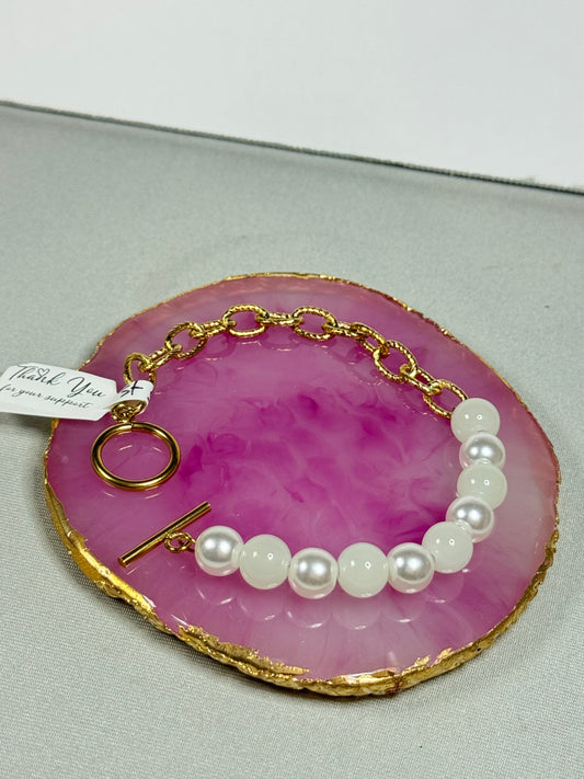 Elegant Pearl & Stainless Steel Bracelet